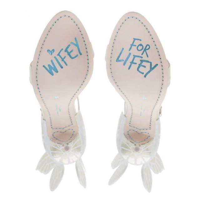 caucedo,caucedo是哪个国家的(水晶鞋的故事)