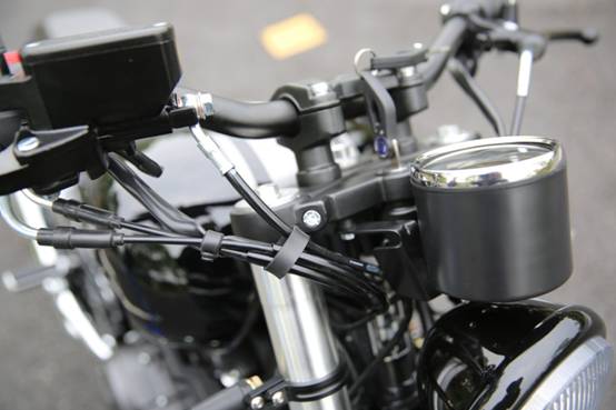 bendr是什么摩托车，bendr300摩托车多少钱（2017款奔达原驰兽390初体验）