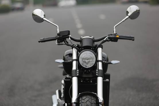 bendr是什么摩托车，bendr300摩托车多少钱（2017款奔达原驰兽390初体验）