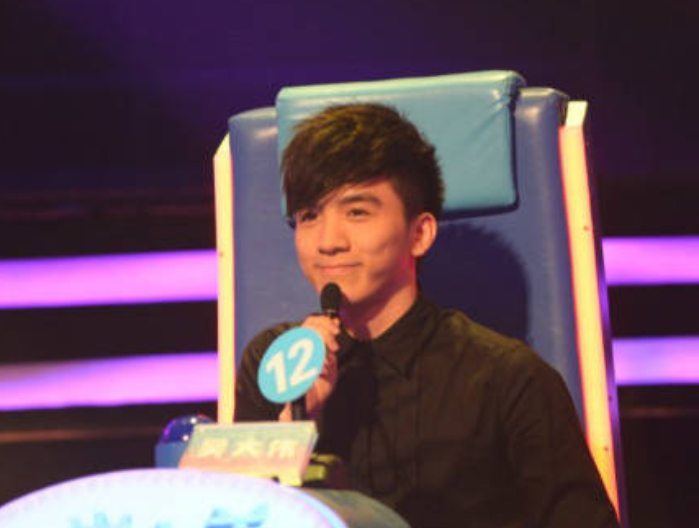 非常完美陆钧彦淼淼，《非常完美》明明是欺骗人的.台上那些男生怎么还那么开心.收了坑（假相亲节目真网红制造机）