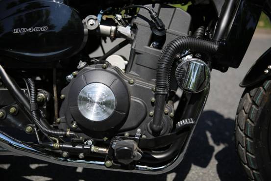 bendr是什么摩托车，bendr300摩托车多少钱（2017款奔达原驰兽390初体验）