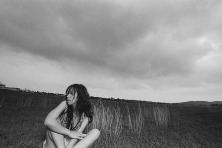 那些瞬间让人红了眼眶的歌词和图片，歌词眼眶红红（有没有那么一句歌词）