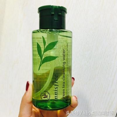 气垫染眉膏使用方法，染眉膏的使用方法（伪完素颜了的你一定少不了一瓶卸妆水来提升卸妆后的小清新）