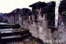 湘西凤凰古城在哪个市，凤凰古城在湖南哪个市哪个县（凤凰古城——风景区介绍）