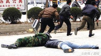 梦见被人打劫是什么意思，在梦里梦见自己被抢劫了