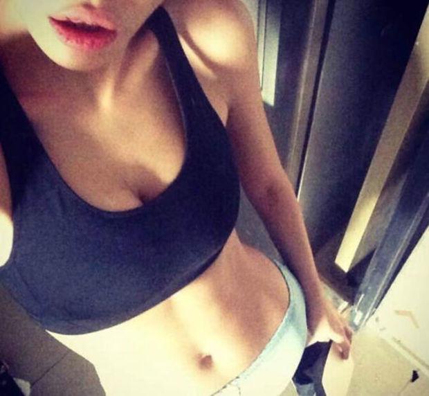 万蒂妮微博，新娱乐在线主持人万蒂妮的说杨幂连夜急删微博那一（葛荟婕再呛声章子怡）