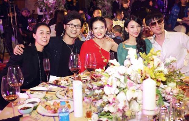 万蒂妮微博，新娱乐在线主持人万蒂妮的说杨幂连夜急删微博那一（葛荟婕再呛声章子怡）