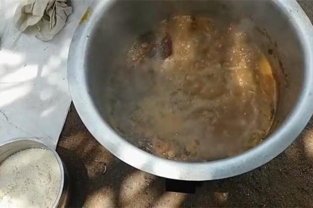 羊宝怎么处理才干净，羊宝怎么处理才干净又好吃（印度农民的这顿饭太补了）