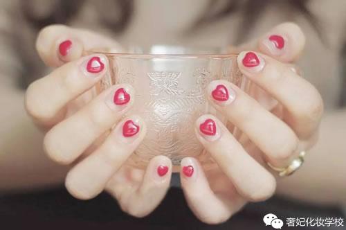 指甲五种形状的教程，简单的指甲图案画法（26款质感美甲图鉴）