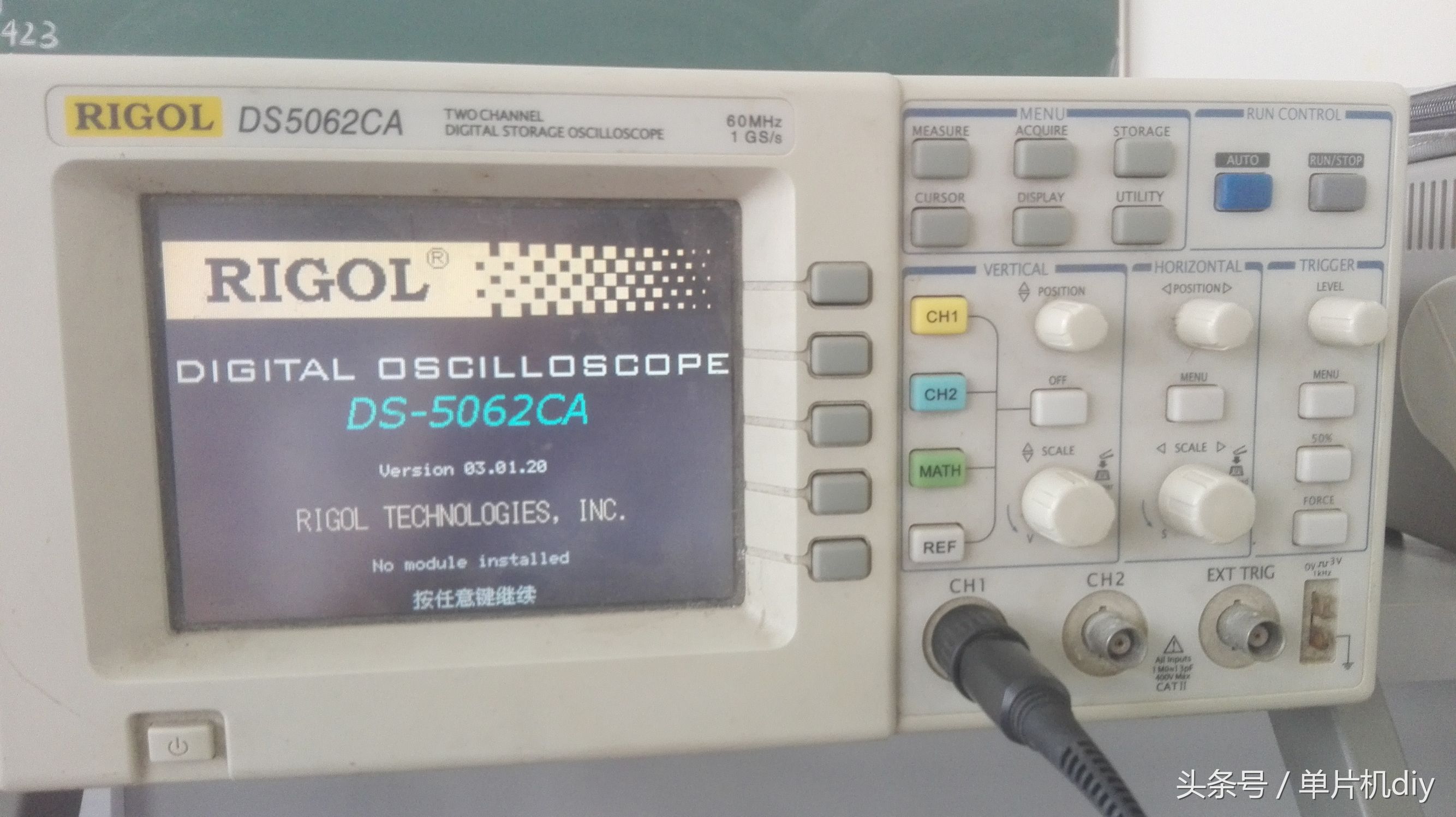 示波器使用方法，数字示波器使用方法（在进行信号处理的时候会经常用到）