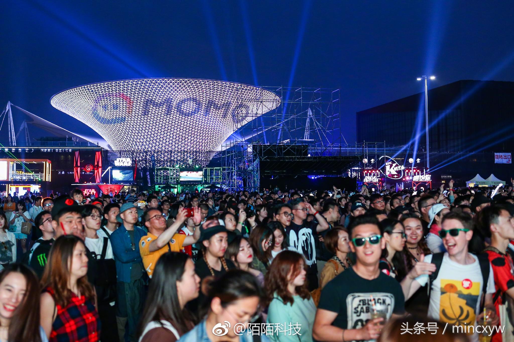 陌陌有网页版的吗，陌陌 网页版（浅谈陌陌APP成功背后的尴尬症）