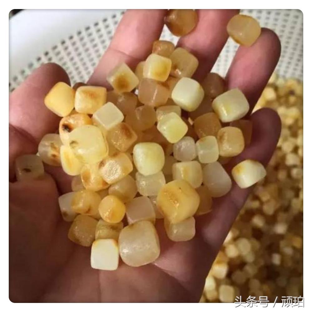 最新蜜蜡手串价格，蜜蜡手串价格图片（20毫米天然蜜蜡圆珠手串价格之谜）