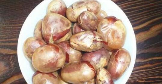 菠萝蜜的核能吃吗，菠萝蜜的核能吃吗有什么功效和禁忌（菠萝蜜核的吃法有哪些）