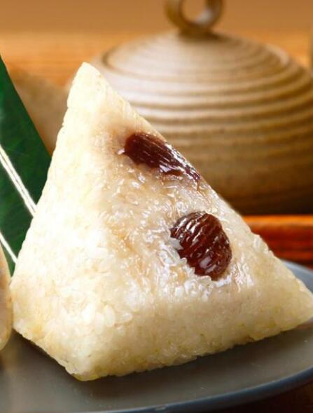 蜜枣粽子的做法和配料，蜜枣粽子的做法和配料视频（蜜枣粽子怎么做好吃）