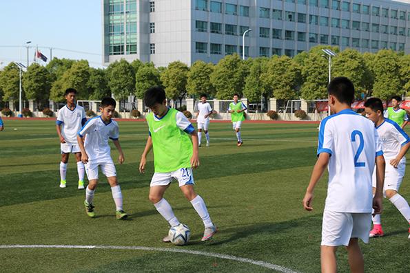 江镇中学足球图片