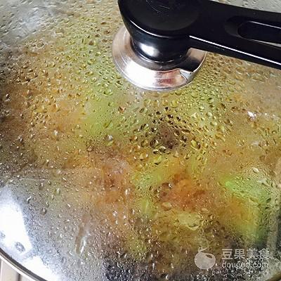 土豆炖豆角做法，土豆炖豆角做法窍门（家常土豆炖豆角的做法）