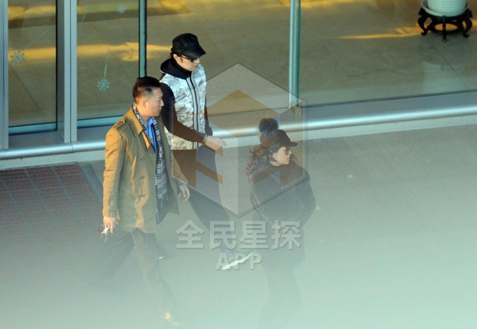 万蒂妮微博，新娱乐在线主持人万蒂妮的说杨幂连夜急删微博那一（葛荟婕再呛声章子怡）