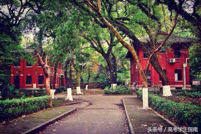 北京音乐学院是几本大学，中国音乐学院几本大学（艺术类院校的一本二本三本原）