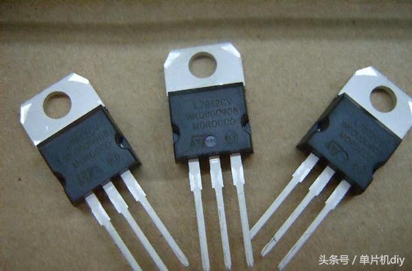稳压器怎么用，稳压器的正确使用方法（轻松实现5v12v17v电源设计）