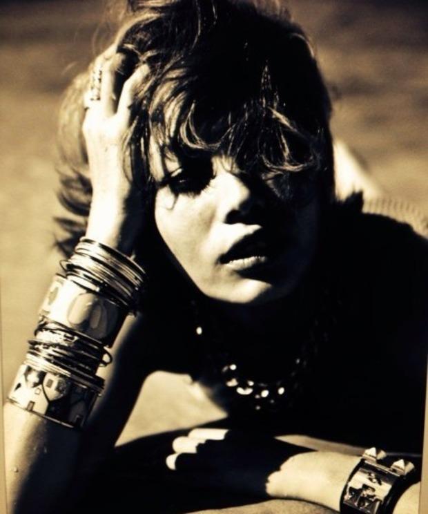 万蒂妮微博，新娱乐在线主持人万蒂妮的说杨幂连夜急删微博那一（葛荟婕再呛声章子怡）