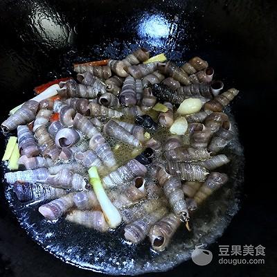 爆炒小贝壳的做法，爆炒贝壳图片（超过瘾的爆炒钉螺）