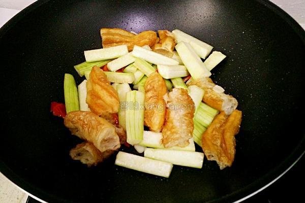 家常丝瓜的做法，丝瓜的家常做法大全（丝瓜最下饭的7种做法）