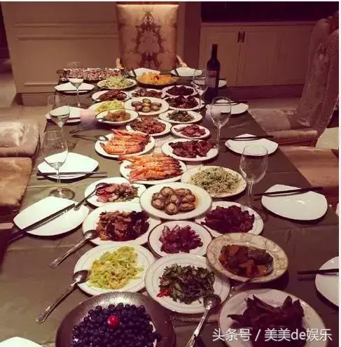 欢乐颂里演关关的演员叫什么名字，欢乐颂关关是谁扮演的（《欢乐颂2》毫不起眼的“关关”是白富美）