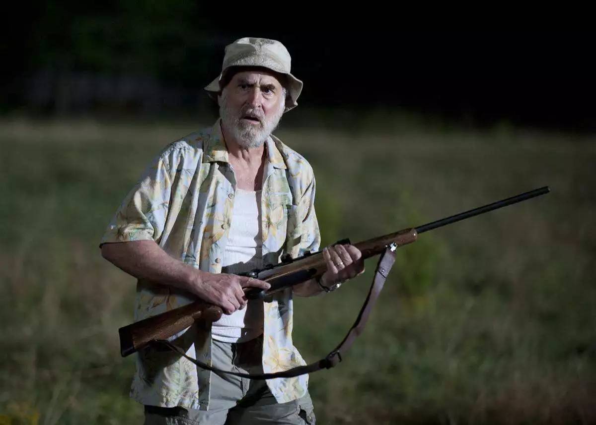 《行尸走肉》64 戴尔与食人部落的斗争