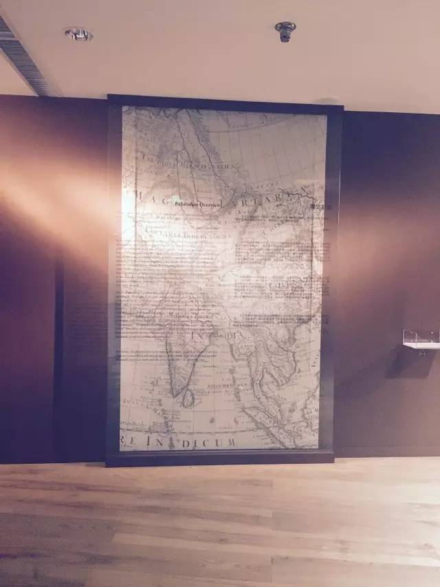 安奈 油画风唯美背景图，微信头像，安奈 油画风唯美背景图（凡人志-肆-喜欢同性也不过是给太阳涂上不同的颜色罢了）