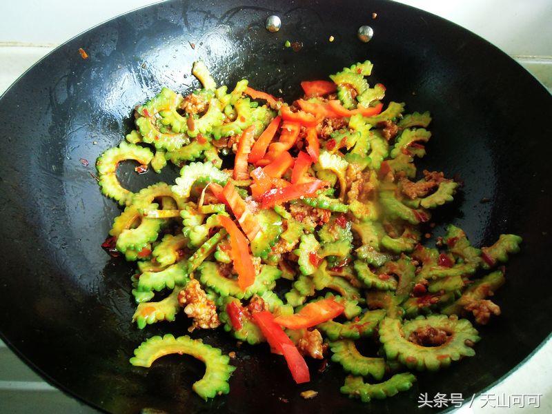 炒苦瓜用焯水吗，炒苦瓜需要焯水吗（是先加糖还是先加盐）