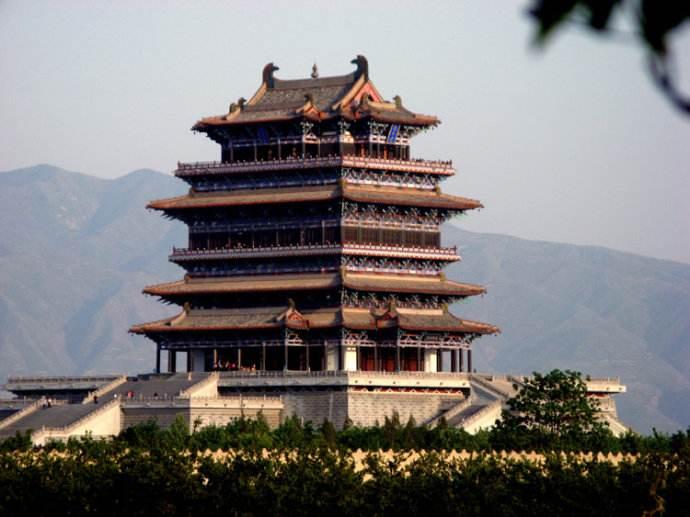 登鹳雀楼的作者是谁，登鹳雀楼作者介绍（王之涣《登鹳雀楼》中阔大的人生境界）