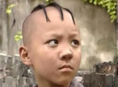 三毛扮演者，三毛扮演者多大（还记得《三毛流浪记》里的三毛吗）