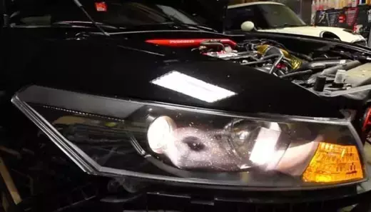 怎样知道自己的车灯有没有透镜，怎么看汽车大灯是不是带透镜（大灯百科你造多少）