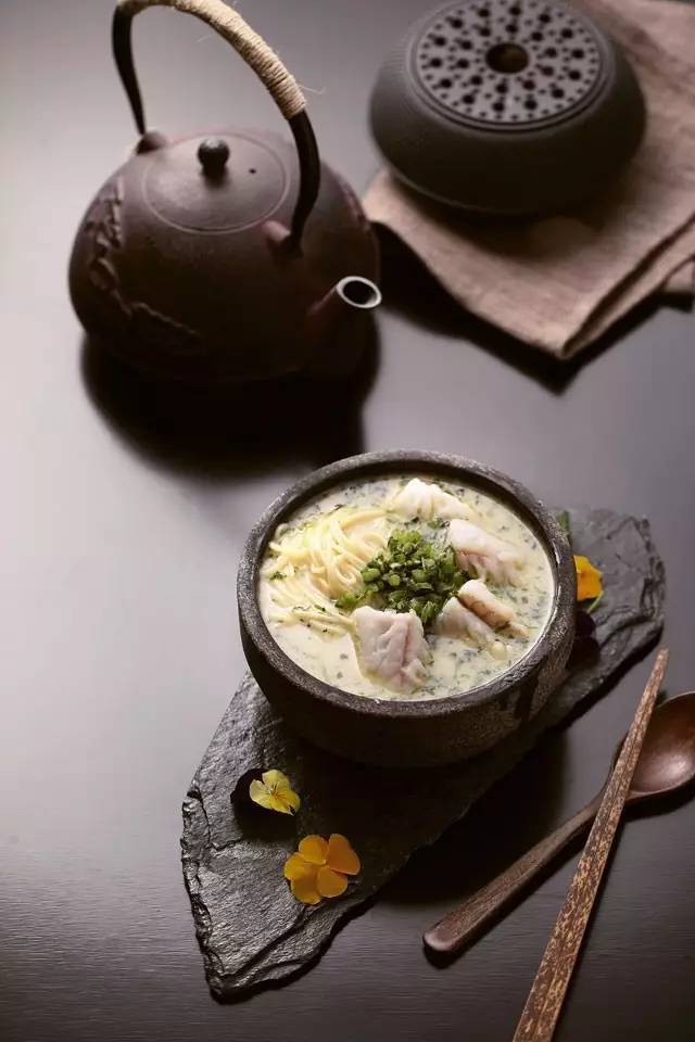 阿娘黄鱼面，阿娘黄鱼面价格（传说可以鲜掉你的眉毛）