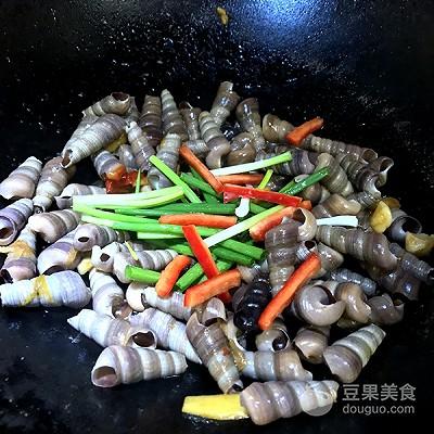 爆炒小贝壳的做法，爆炒贝壳图片（超过瘾的爆炒钉螺）