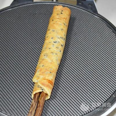 蛋卷的家常做法，家常蛋卷的简单做法窍门（手工蛋卷的做法）