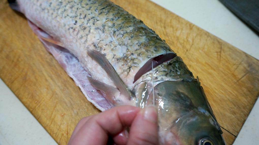 熏鱼的制作方法，山东熏鱼的制作方法（你真的以为熏鱼是熏出来的吗）