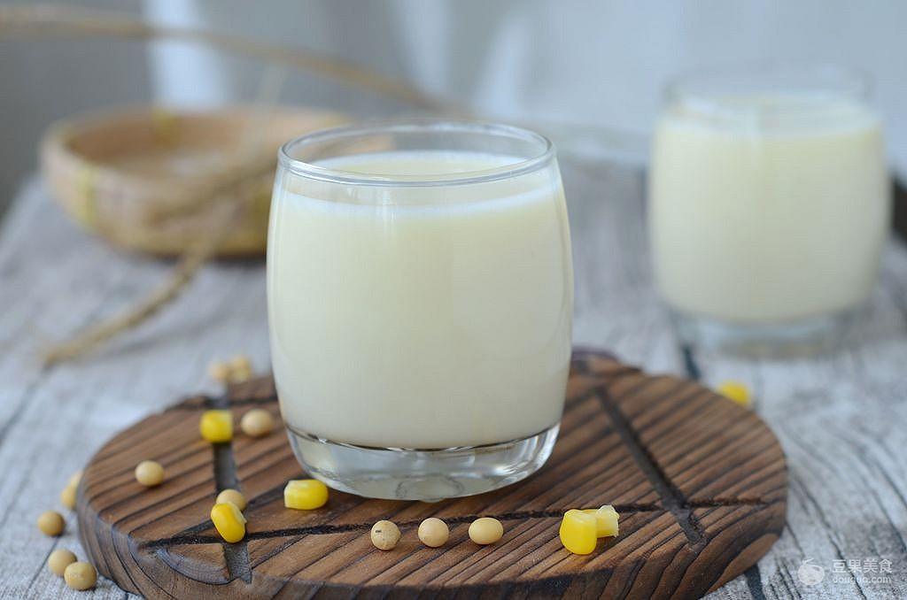  纯黄豆豆浆怎么做，玉米纯豆浆的做法