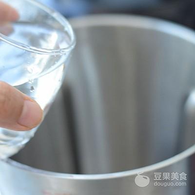  纯黄豆豆浆怎么做，玉米纯豆浆的做法