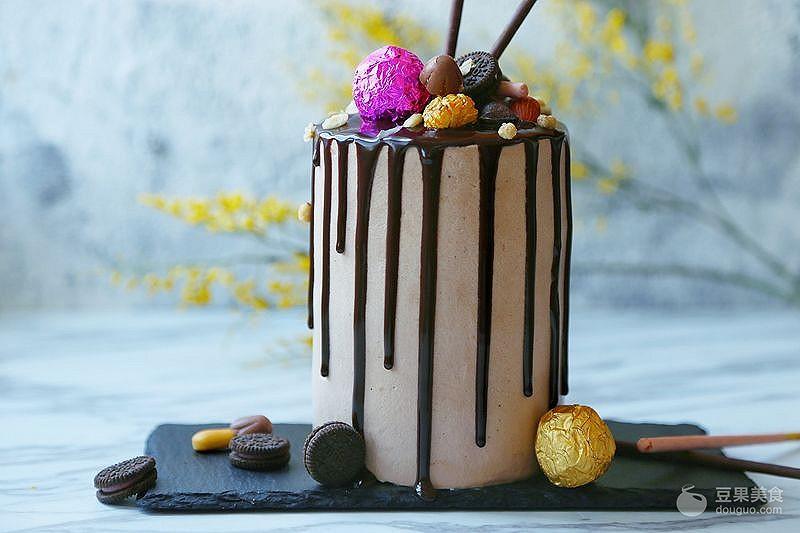 小四寸蛋糕多大，6寸蛋糕多大（四寸加高甘纳许淋面蛋糕#有颜值的实力派#）