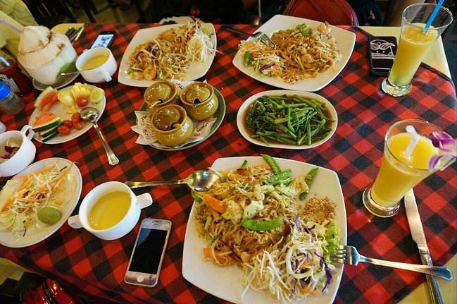 吃完饭多久可以跳绳，吃饭后多久可以跳绳（饭后多久能运动才不影响健康）