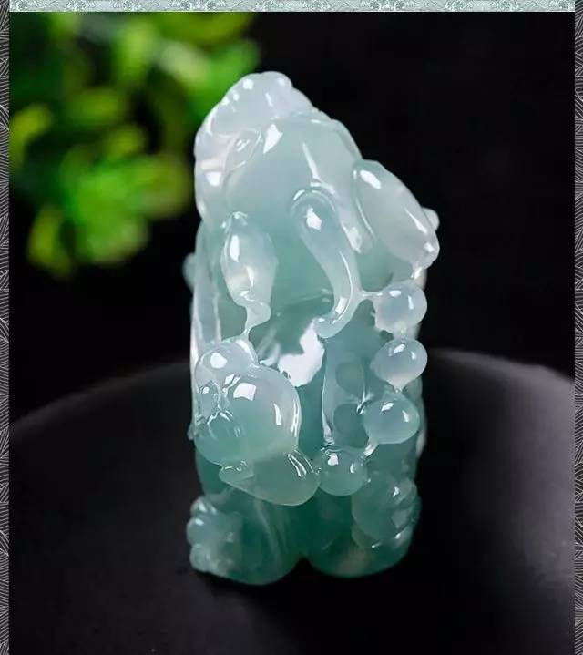翡翠如意的寓意是什么，翡翠如意吊坠的寓意和象征（这满满的寓意你都了解吗）