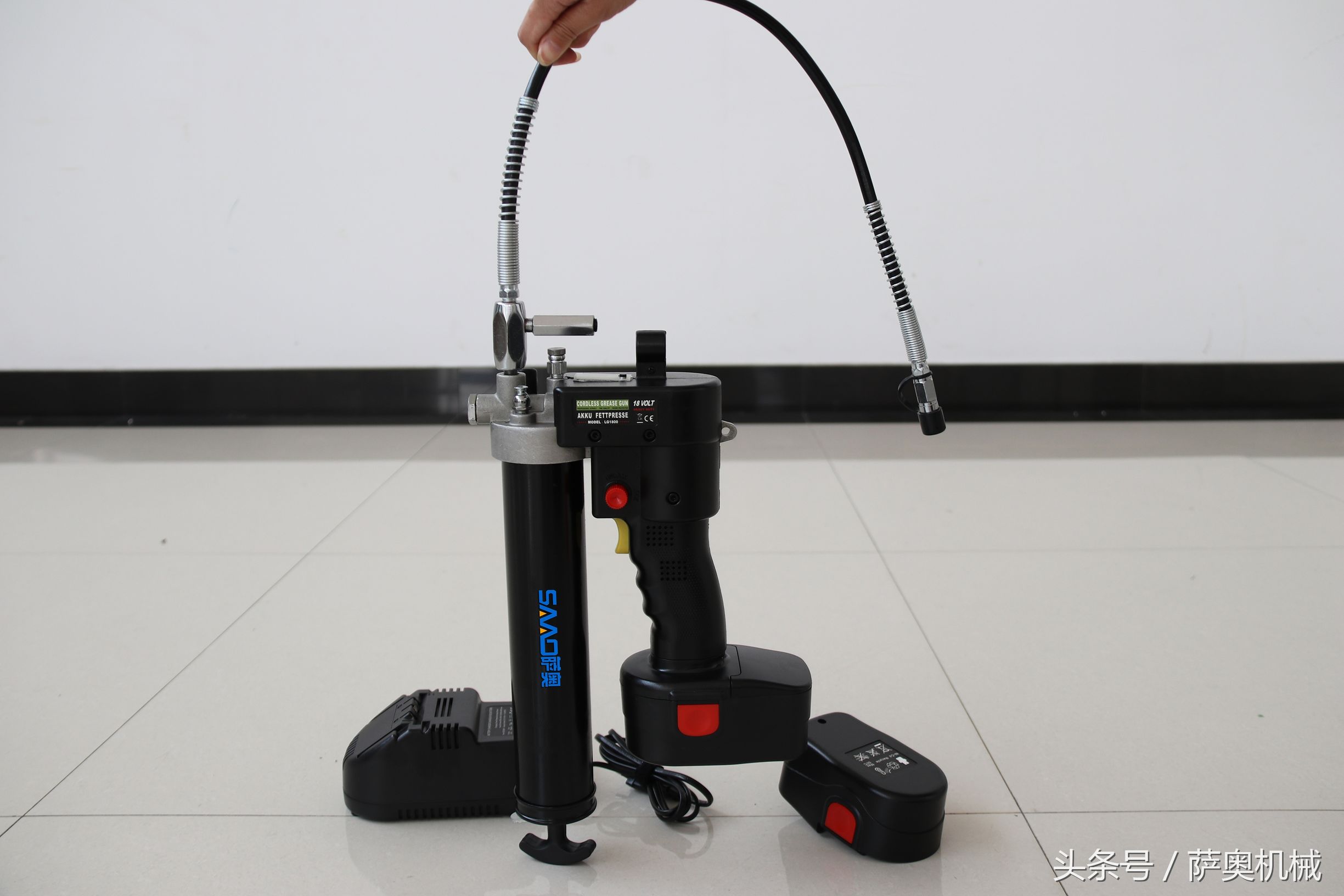 黄油枪使用方法，黄油枪怎么加注黄油（电动黄油设枪帮你来加油）