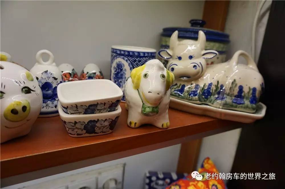 poland是哪个国家，poland是哪里（开着房车去欧洲丨曾经饱经战火、如今凤凰涅槃的波兰首都-华沙）