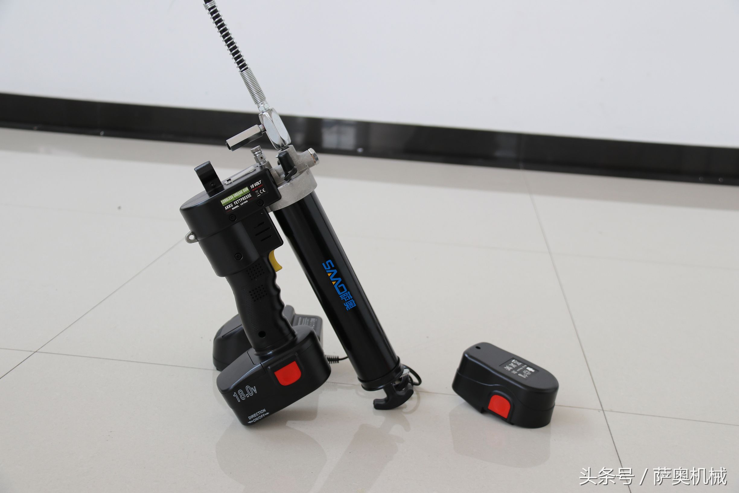 黄油枪使用方法，黄油枪怎么加注黄油（电动黄油设枪帮你来加油）