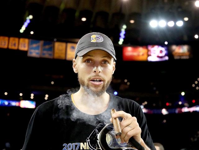 17nba总决赛g4 人逢喜事精神爽,成功进入总决赛&霍