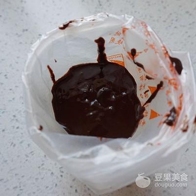 小四寸蛋糕多大，6寸蛋糕多大（四寸加高甘纳许淋面蛋糕#有颜值的实力派#）