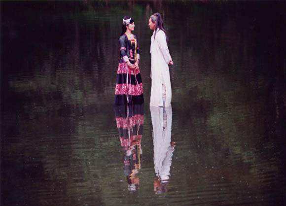 仙剑奇侠传中殷若拙达到了上善若水了，不过在他得...，殷若拙莫一兮青儿感情（仙剑1中的蜀山剑圣为何不去消灭拜月）