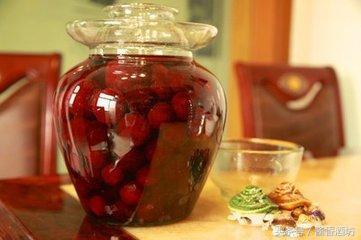 5斤杨梅泡多少斤白酒，两斤杨梅泡多少斤酒合适（果酒技术：泡杨梅酒的方法大全）