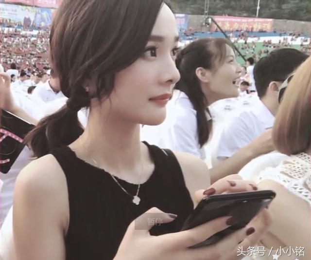 杨幂替身卓亨瑜微博号，杨幂替身卓亨瑜微博晒近照